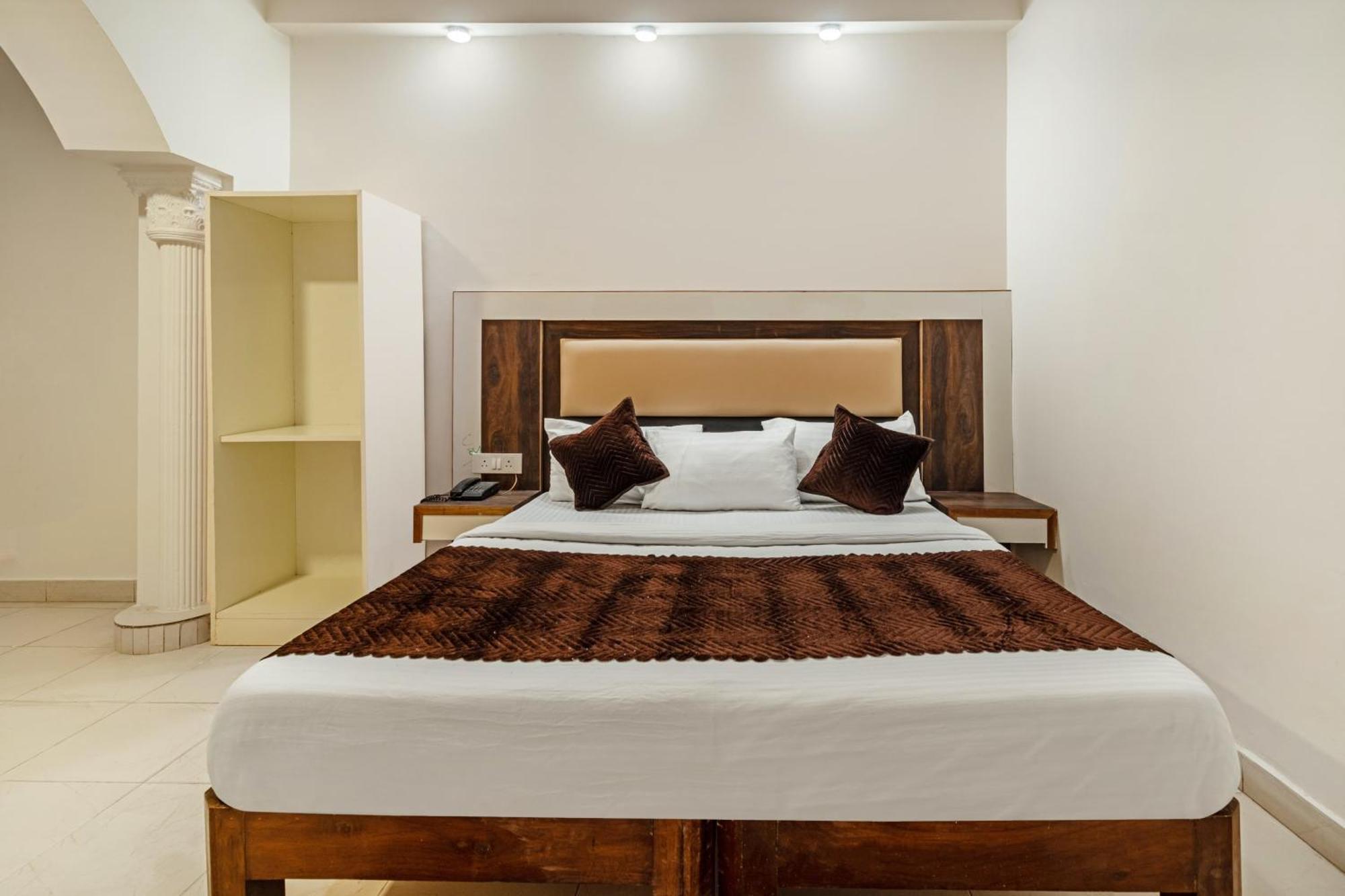 Hotel South Indian Дели Экстерьер фото