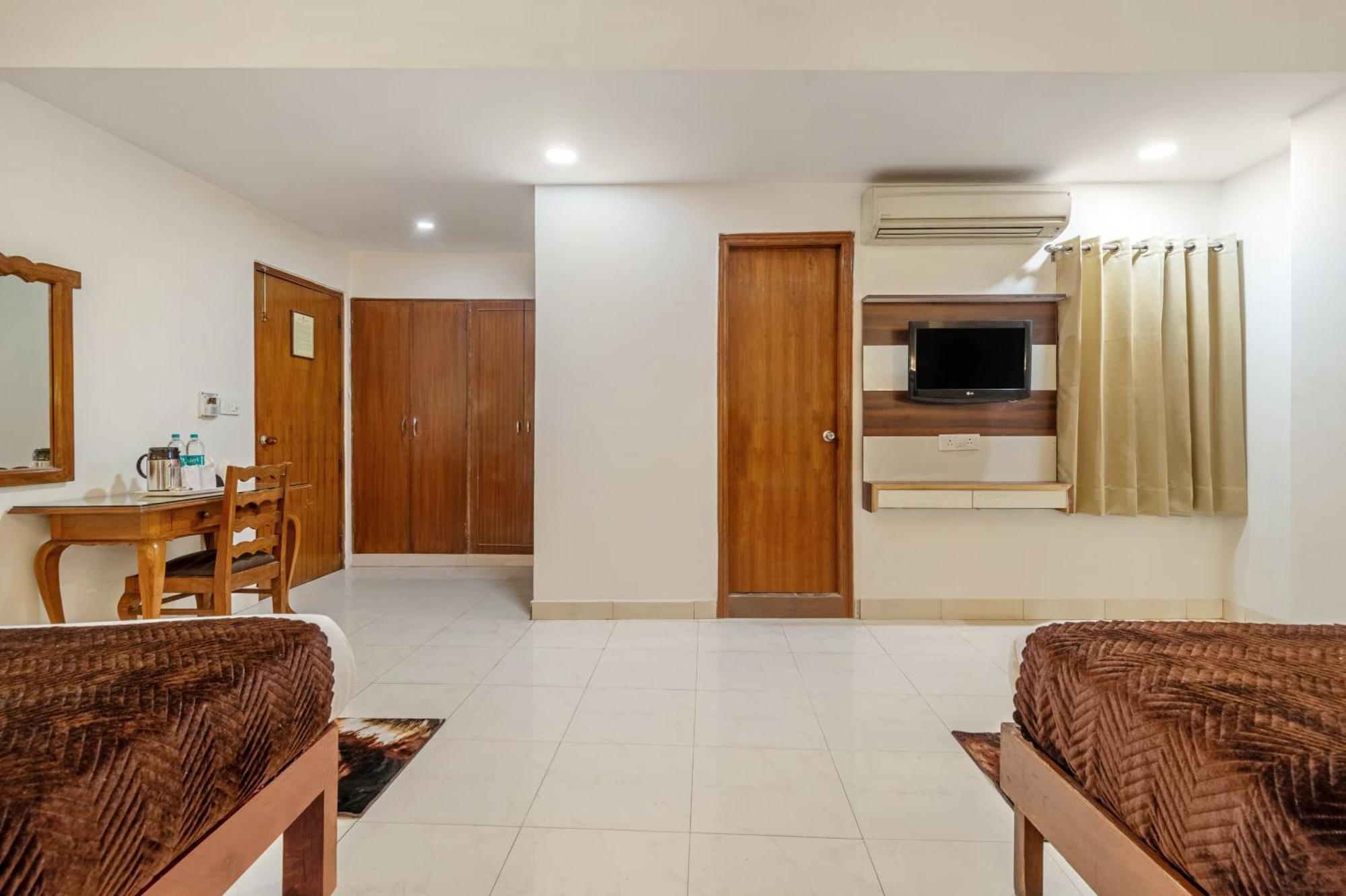 Hotel South Indian Дели Экстерьер фото