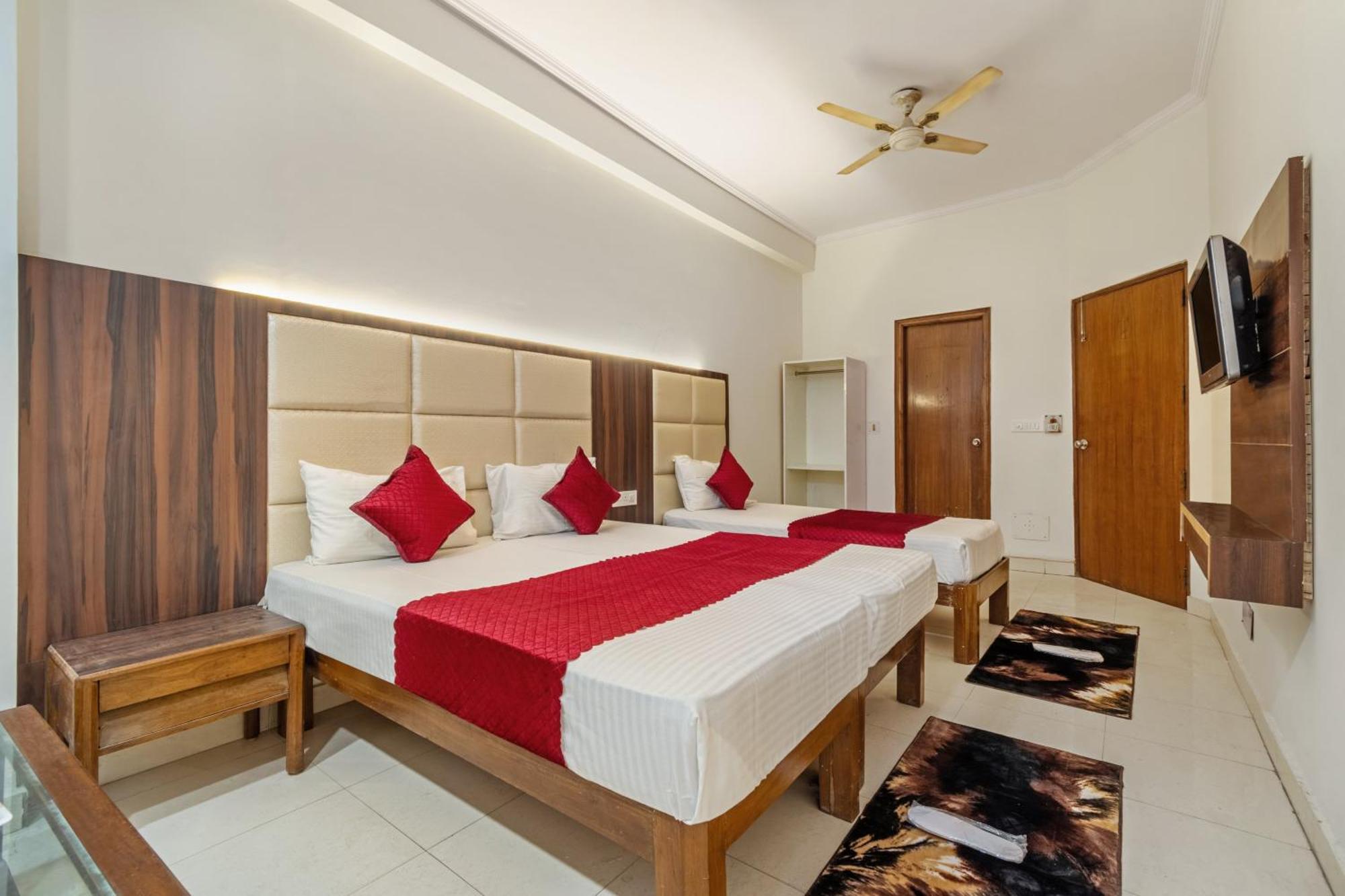Hotel South Indian Дели Экстерьер фото